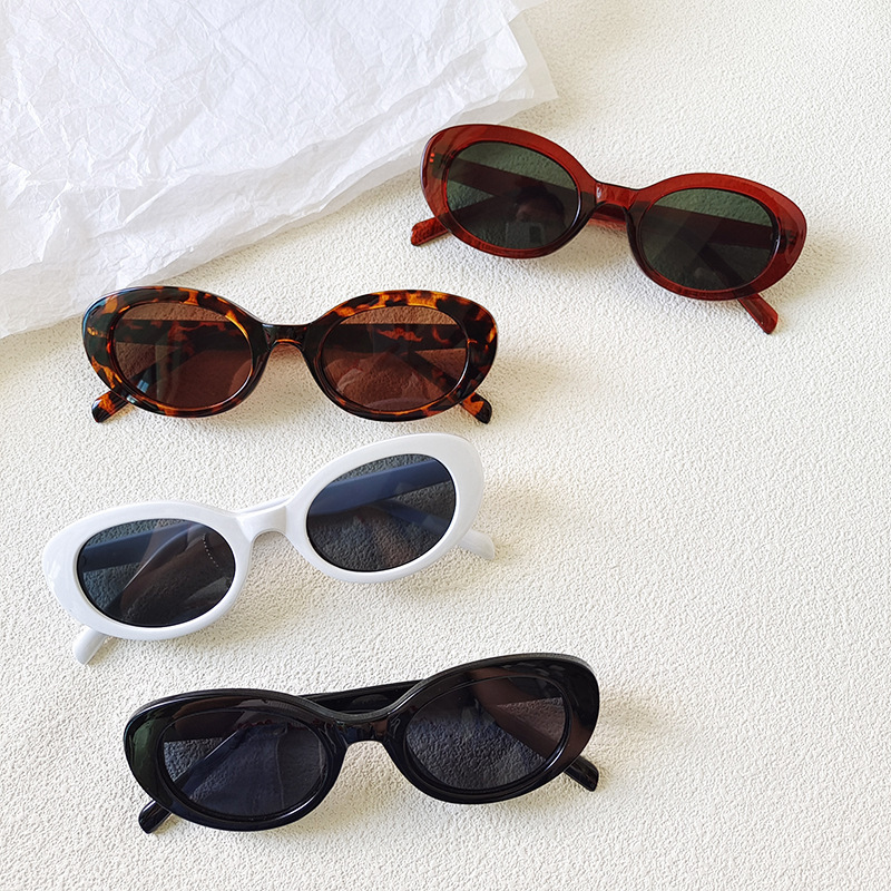 Women'S Fashion Eyewear - Винтажные маленькие овальные солнцезащитные очки для