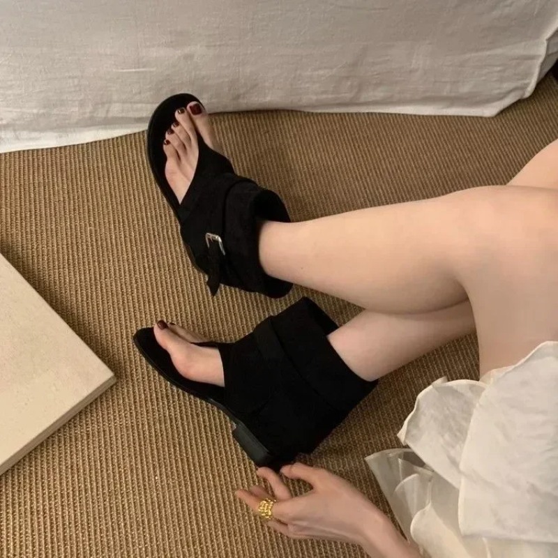 Women Fashion Trend 2026 - Ботинки 2026, повседневная обувь в уличном